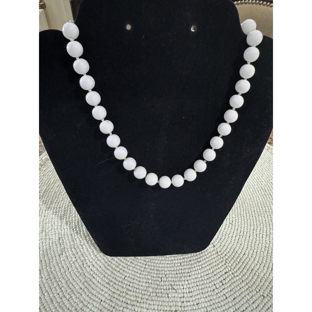 Vintage Japan White Beaded Necklace Gold Lucite Chunky Hook Clasp Choker 16"